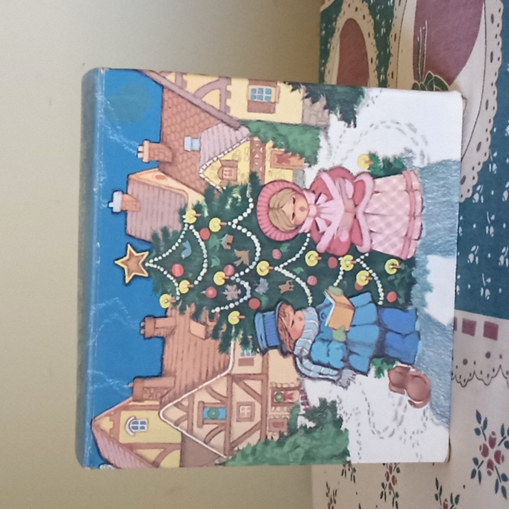Vintage Avon Christmas Carollers Fragranced Soap